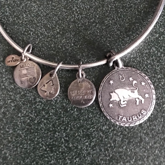 Alex and Ani Silver Expandable Wire Bracelet Taurus - Picture 15 of 16